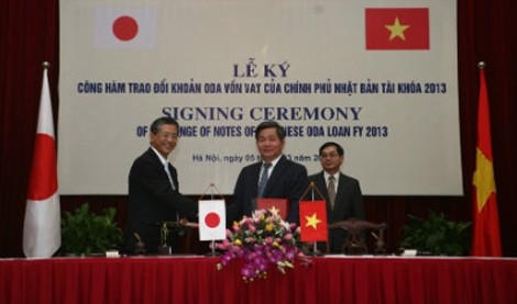 日本、ベトナムに２５０億円のＯＤＡを供与