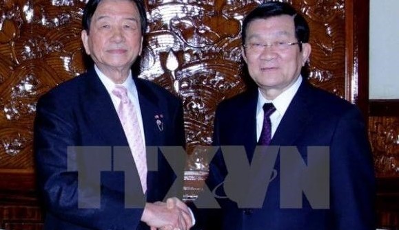 サン国家主席、日越堺友好協会理事長と会見