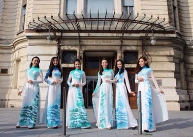 アオザイに関する曲