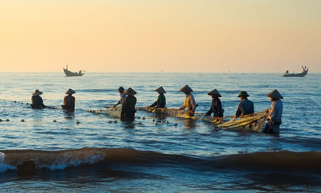 海と漁人の特徴な民謡