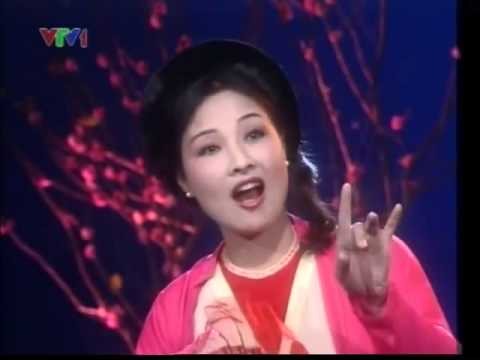 優秀芸術家ホンガットの歌声