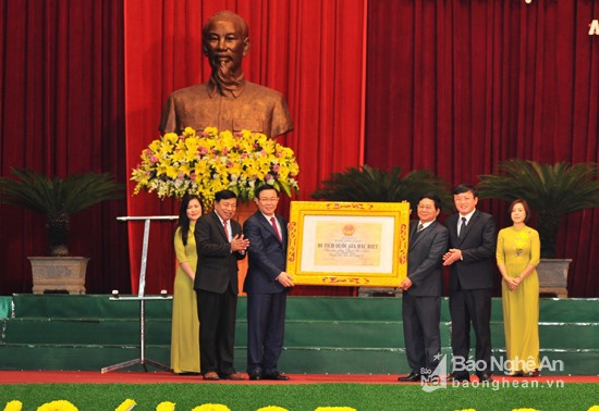 ファン・ボイ・チャウ氏生誕150周年記念式典
