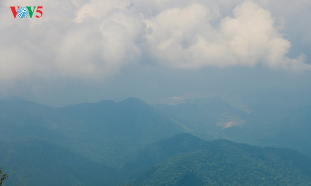 バイクマー（Bach Ma)山の秋