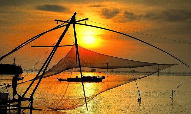 ベトナム各地の美しさを讃える曲