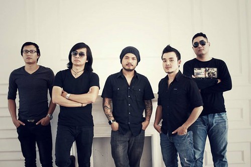 Buc Tuongロックバンドのロックソング