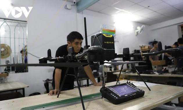 ドローン「ヘラ」 ベトナム人の誇り