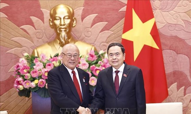 マン国会議長、日越友好議員連盟の武部特別顧問と会見