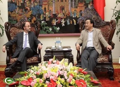 Deputi PM Hoang Trung Hai menerima Wilfried Luetkenhorst Direktur  Eksekutif  UNIDO