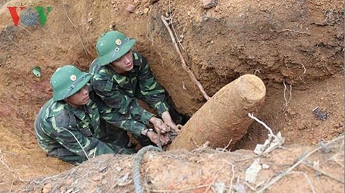 Vietnam, one of countries most contaminated by bombs and landmines 