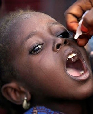 Polio vaccine for African children