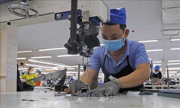 Vietnamese are most optimistic in Asia about national economy, study finds