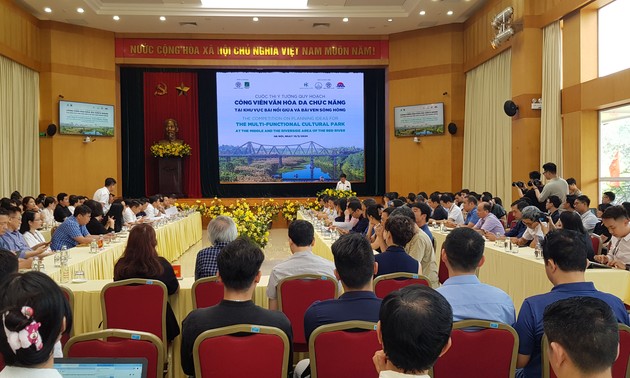 Hanoi to turn alluvial islets on Red River into cultural park