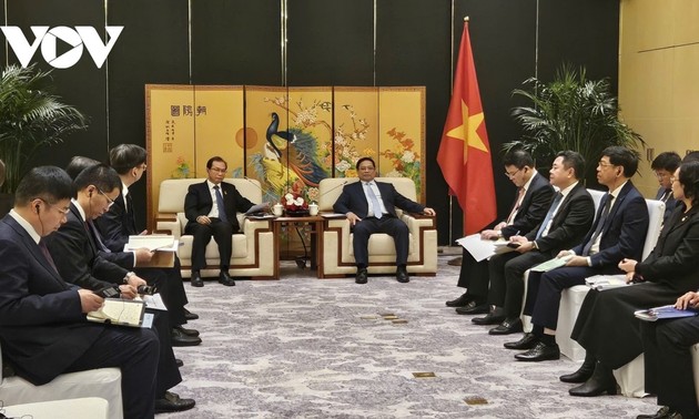 Vietnam pledges favorable conditions for Chinese investors to do business