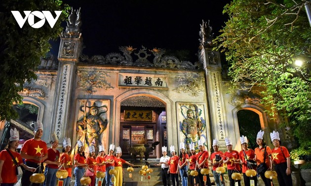 Guardians of the sacred Hung Kings worship rituals