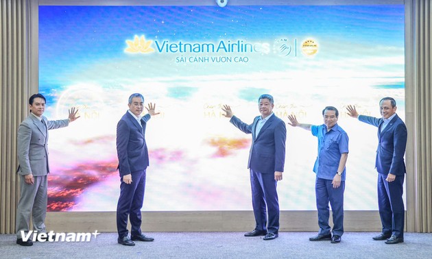 “Touching Hanoi autumn” series explores Hanoi’s beauty