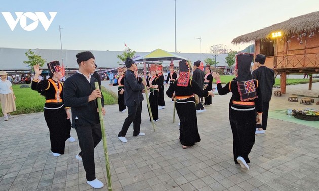 Ma Gro Festival brings blessings to Kho Mu villages