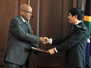 South African President praises Vietnam’s achievements