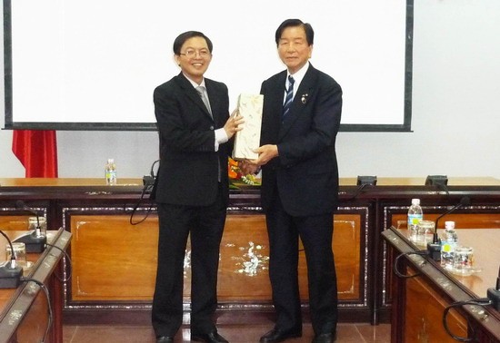 Japan, Vietnam boost multi-faceted cooperation 