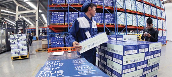 Vietnam's private giants turn to farming