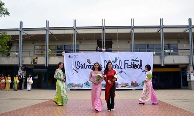 Vietfest 2015 brings taste of Vietnam’s culture to Australia