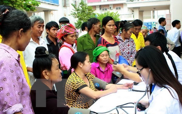 Tet gifts for the people under preferential treatment policy