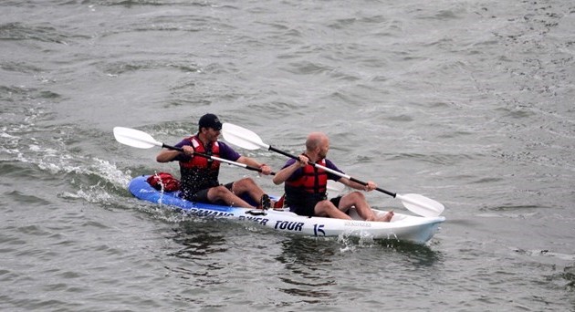 Clipper Race 2015-2016: parade on Han River