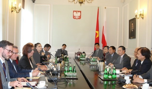 Vietnam, Poland asked to expand cooperation in strong fields