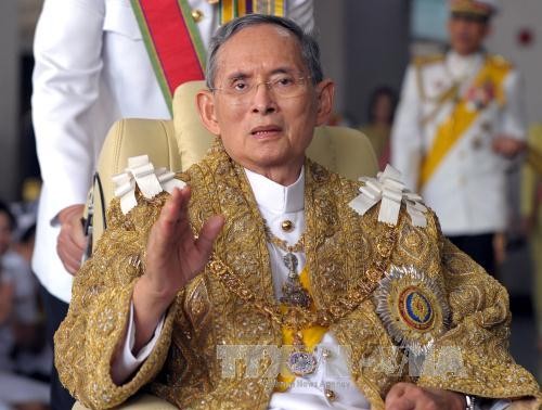 Vietnamese leaders offer condolences on Thai King’s death