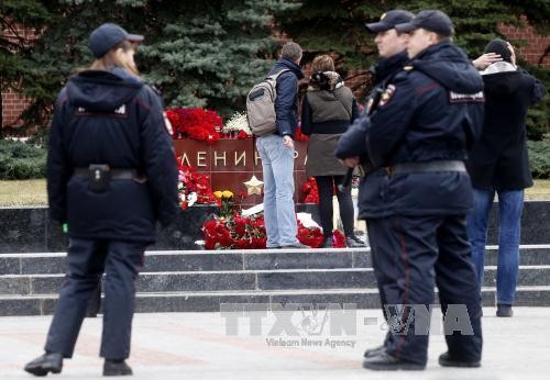 Russia police arrest several suspects in St Petersburg metro attack