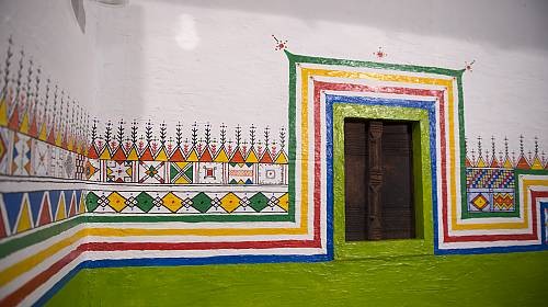 Al-Qatt Al-Asiri, the art of women in Saudi Arabia’s Asiri region