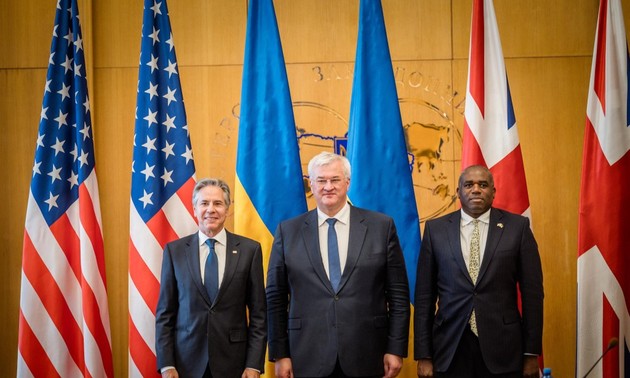 US, UK top diplomats commit continued support for Ukraine