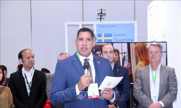 Sweden launches "green exhibition" and business footprint publication in Vietnam