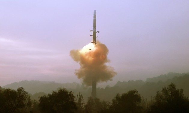 Pyongyang fires short-range ballistic missiles  