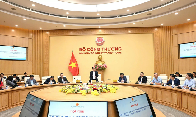 Vietnam prepares human resources for nuclear power development