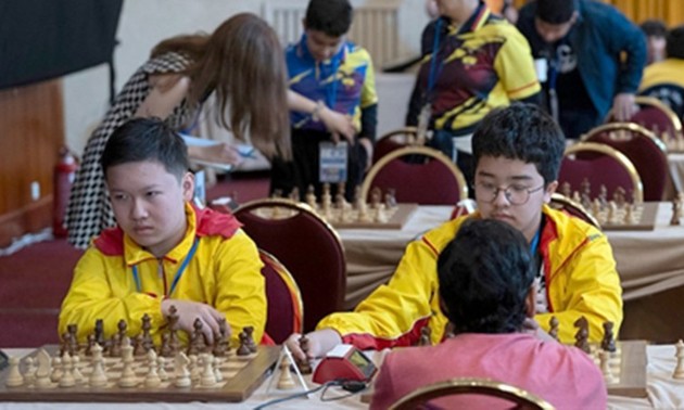 Vietnam wins gold at world young rapid chess championship