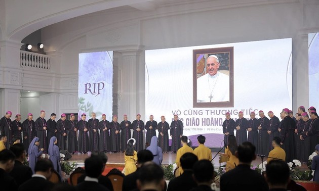 Vietnam's Catholic Bishops' Conference to hold mass in prayer for Pope Francis