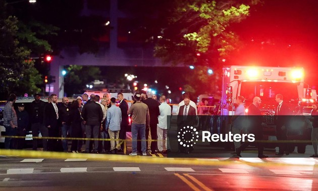 Two Israeli Embassy staff shot dead outside Jewish Museum in Washington