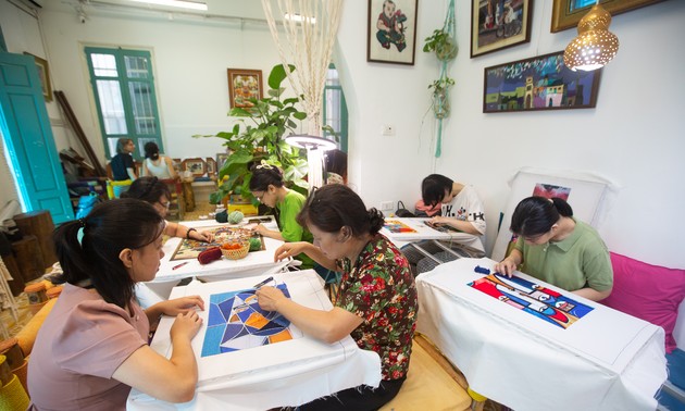 Wool embroidered paintings: a pathway to vocational guidance for youth with special needs