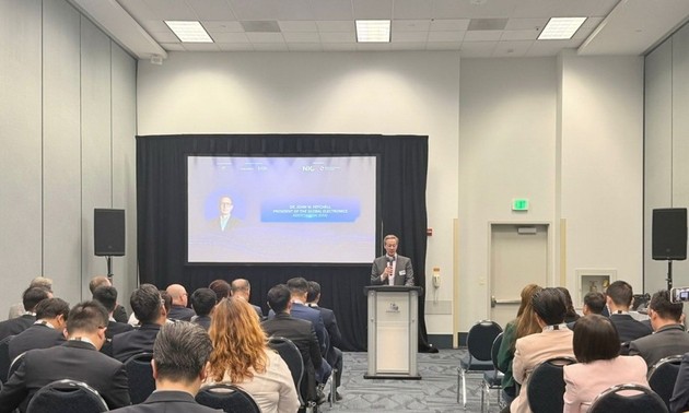 Vietnam-US forum forges new growth drivers in the global tech era