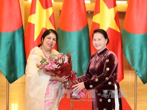 La présidente du Parlement bangladais achève sa visite au Vietnam