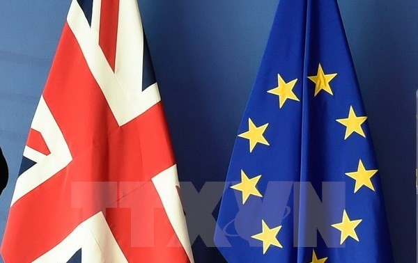 Brexit: l’UE envisage une «période de transition» aux modalités strictes