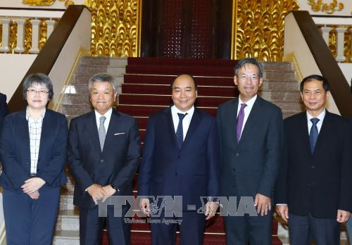 Le Premier ministre Nguyen Xuan Phuc reçoit le président de Nikkei