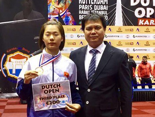 La karatéka Nguyen Thi Ngoan remporte une médaille de bronze aux Pays-Bas