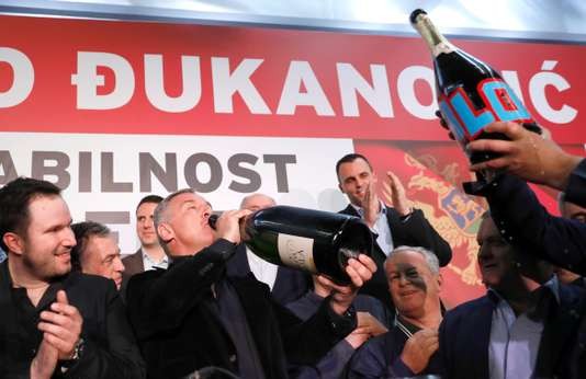 Monténégro: Milo Djukanovic revient au pouvoir en gagnant la présidentielle