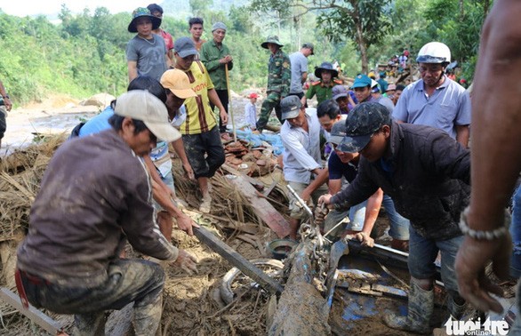 Glissement de terrain: Nguyên Xuân Phuc demande une accélération des opérations de secours