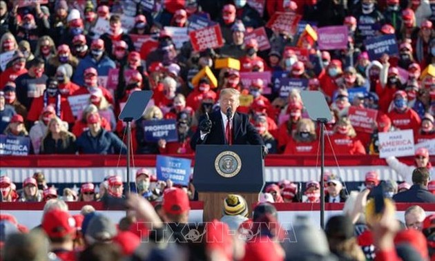 Présidentielle américaine : Trump et Biden dans le sprint final pour la Maison Blanche