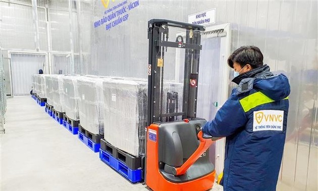 Le Vietnam reçoit 1,2 million de doses de vaccin d’Astra Zeneca