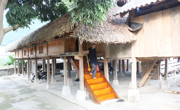 Comment Hà Giang sauvegarde-t-elle ses maisons traditionnelles?