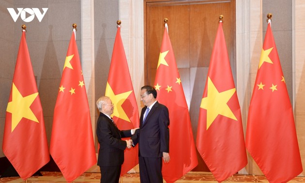 Nguyên Phu Trong rencontre Li Keqiang