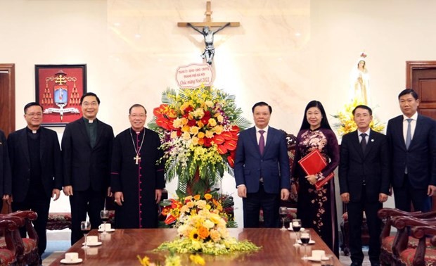 Noël: Dinh Tiên Dung présente ses vœux à l’archidiocèse de Hanoï